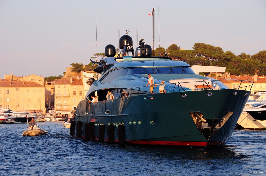 who owns blue ice yacht